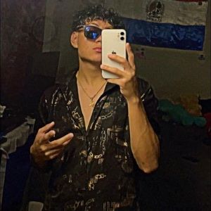 Meet your Posher, Cris